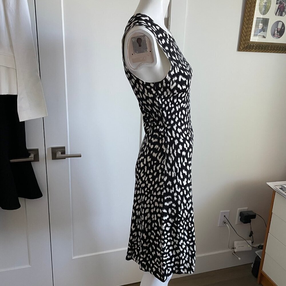 Michael Kors Slvless Crew Nk Fit & Flare Animal Print Knit Dress Blk Cream Sz S - Picture 3 of 11